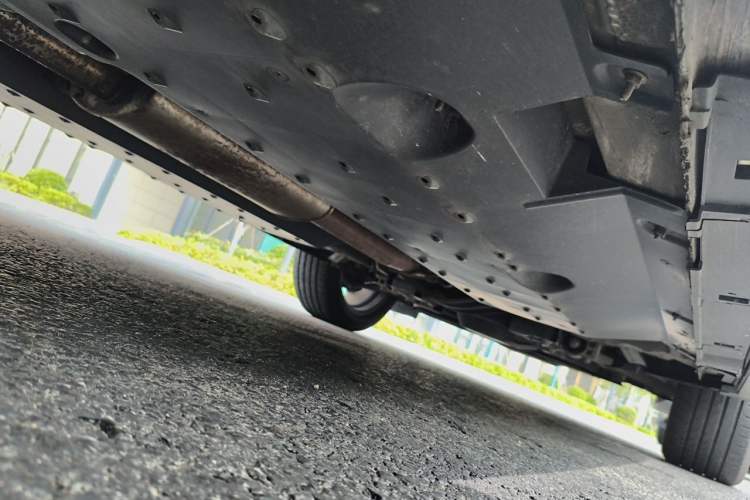 Used Bestune T99 2020 20TD Automatic Premium Edition Chassis Rear Right