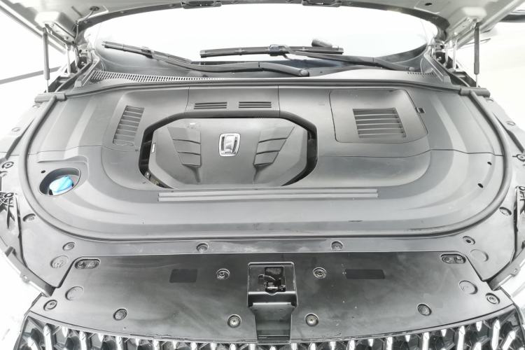 Used Bestune T99 2020 20TD Automatic Premium Edition Engine Bay
