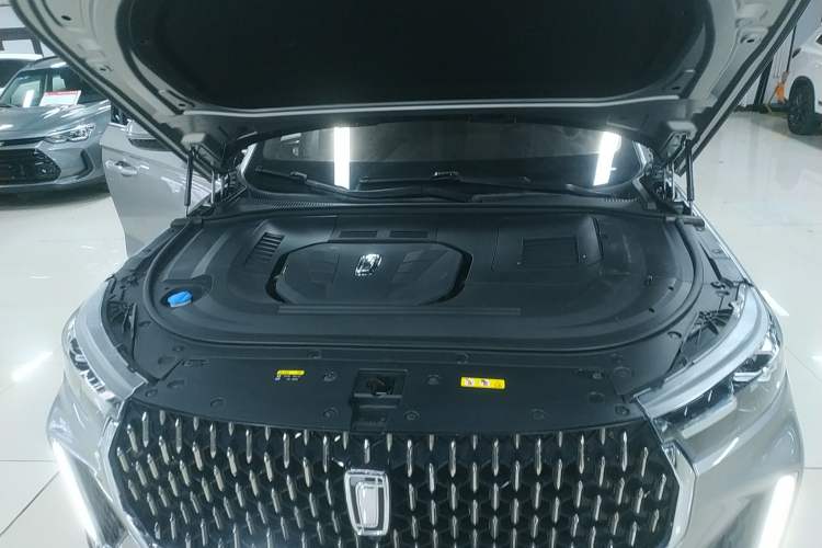 Used Bestune T99 2020 20TD Automatic Luxury Edition Engine Bay