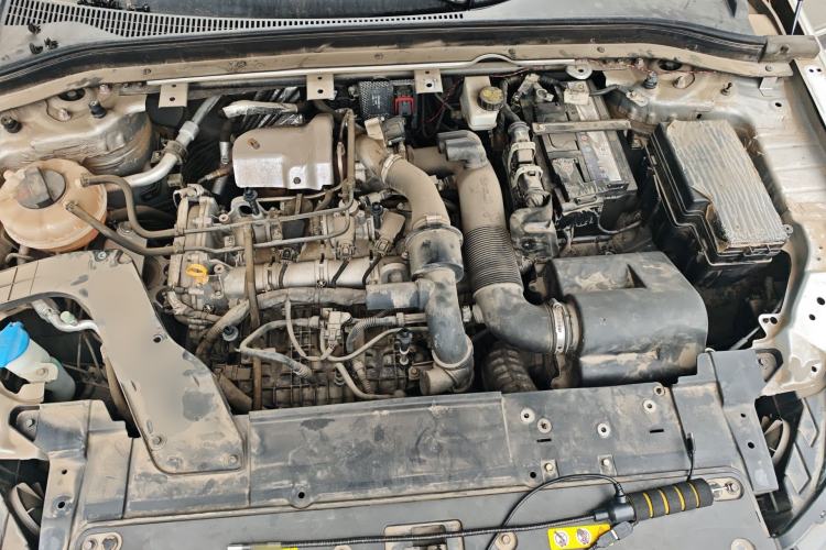 Used Bestune T99 2020 20TD Automatic Premium Edition Engine Bay