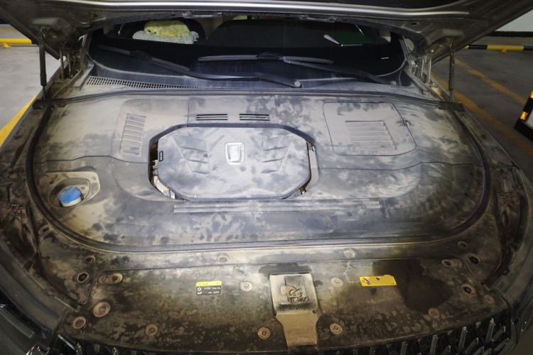 Used Bestune T99 2020 20TD Automatic Premium Edition Engine Bay