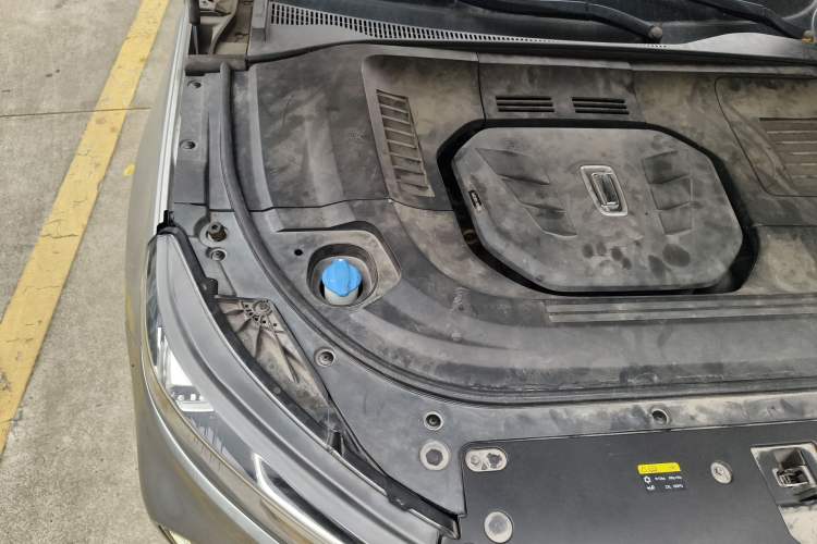 Used Bestune T99 2020 20TD Automatic Luxury Edition Engine Bay Right
