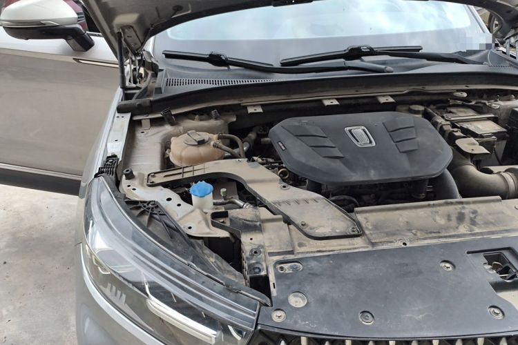 Used Bestune T99 2020 20TD Automatic Flagship Model Engine Bay Right