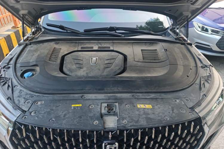 Used Bestune T99 2020 20TD Automatic Premium Edition Engine Bay