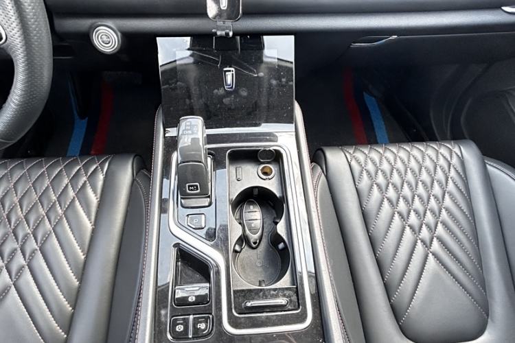 Used Bestune T99 2020 20TD Automatic Prestige Edition Gear Lever