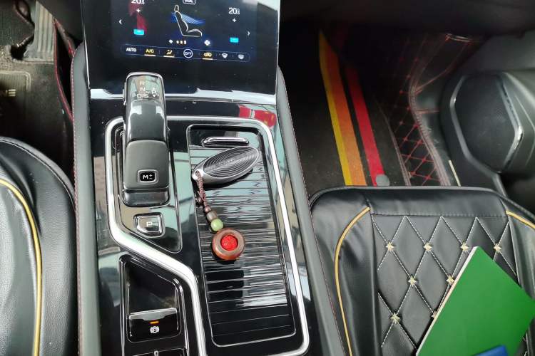 Used Bestune T99 2020 20TD Automatic Premium Edition Gear Lever