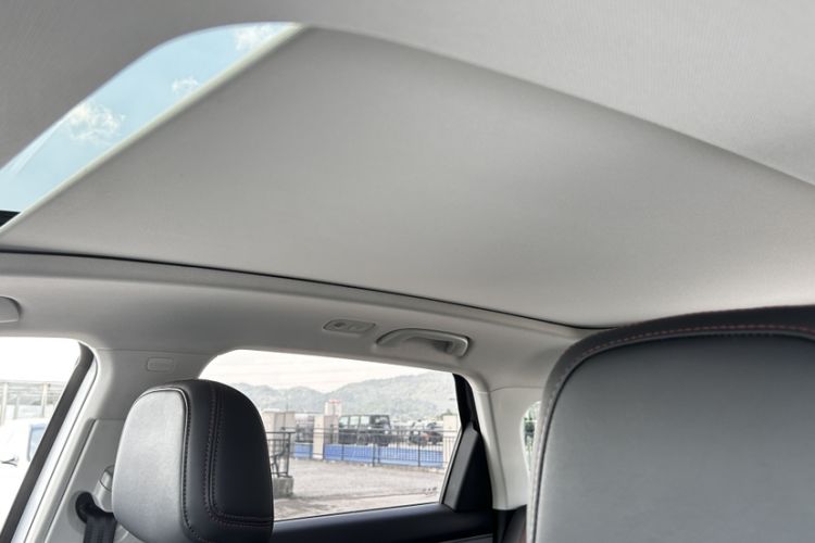 Used Bestune T99 2020 20TD Automatic Prestige Edition Interior 10
