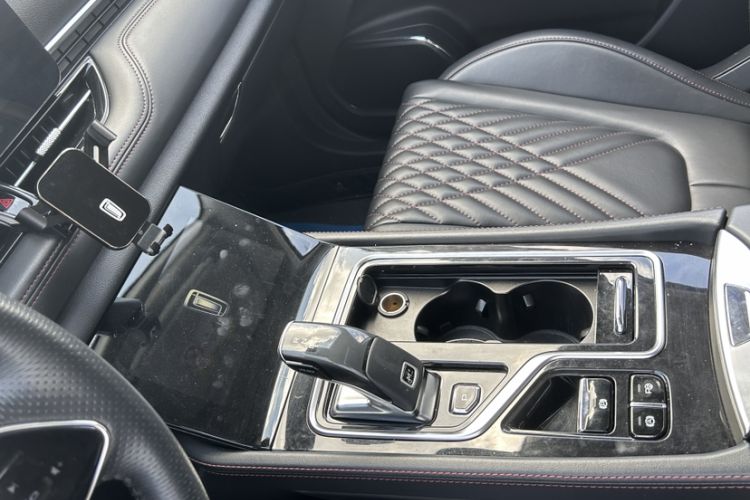 Used Bestune T99 2020 20TD Automatic Prestige Edition Interior 14