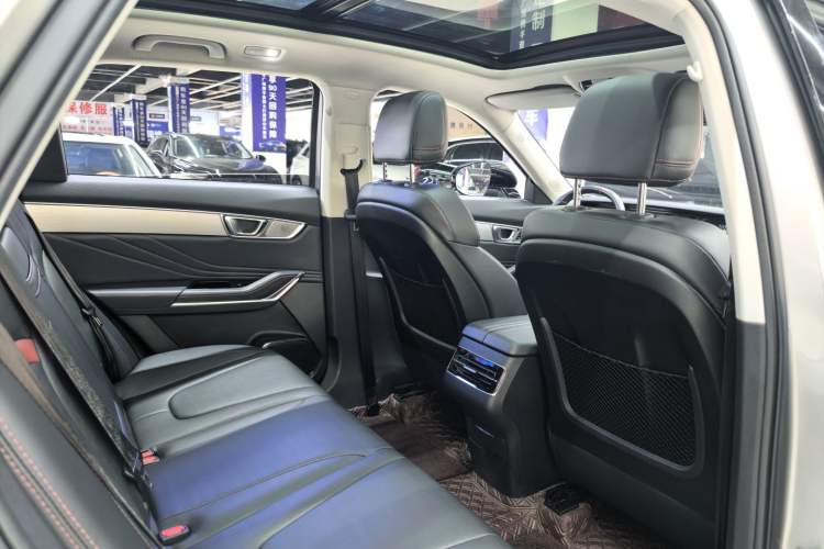 Used Bestune T99 2020 20TD Automatic Sport Premium Edition Interior 2