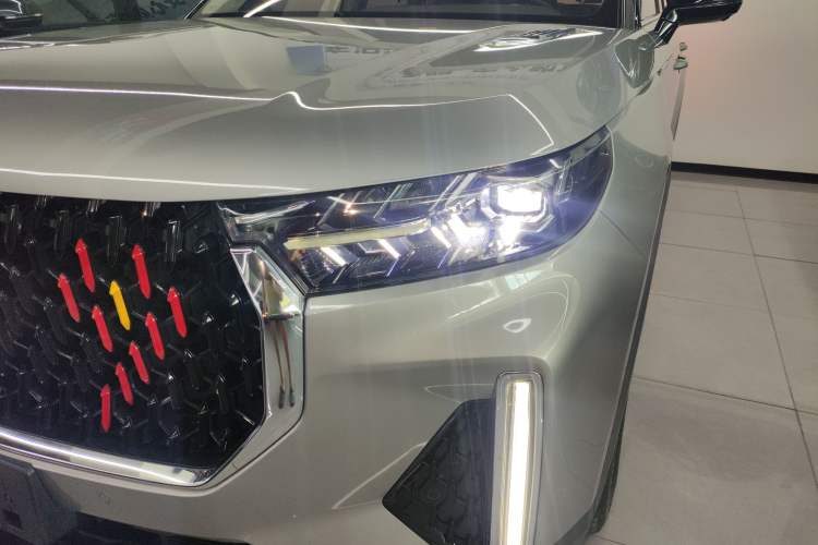 Used Bestune T99 2020 20TD Automatic Sport Premium Edition Left Front Headlight