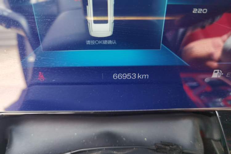 Used Bestune T99 2020 20TD Automatic Premium Edition Odometer Close Up
