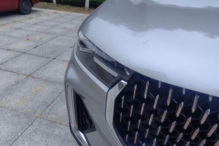 Used Bestune T99 2020 20TD Automatic Premium Edition Right Front Headlight