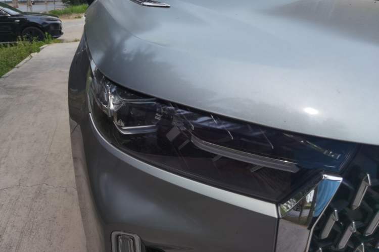 Used Bestune T99 2020 20TD Automatic Premium Edition Right Front Headlight