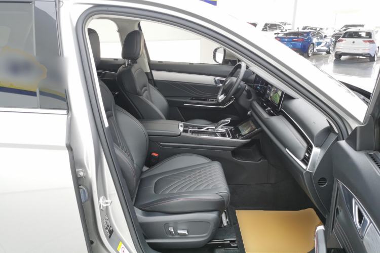 Used Bestune T99 2020 20TD Automatic Premium Edition Right Front Seat