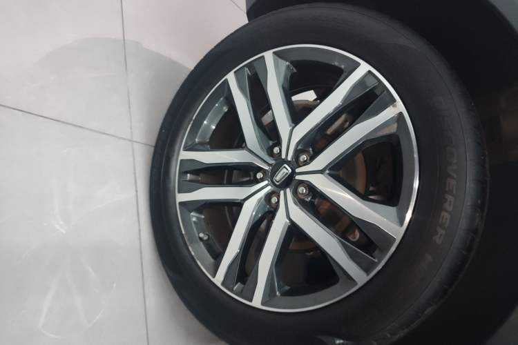Used Bestune T99 2020 20TD Automatic Sport Premium Edition Right Rear Wheel Hub