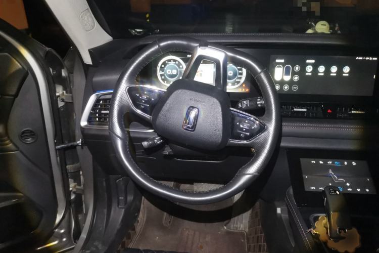 Used Bestune T99 2020 20TD Automatic Premium Edition Steering Wheel