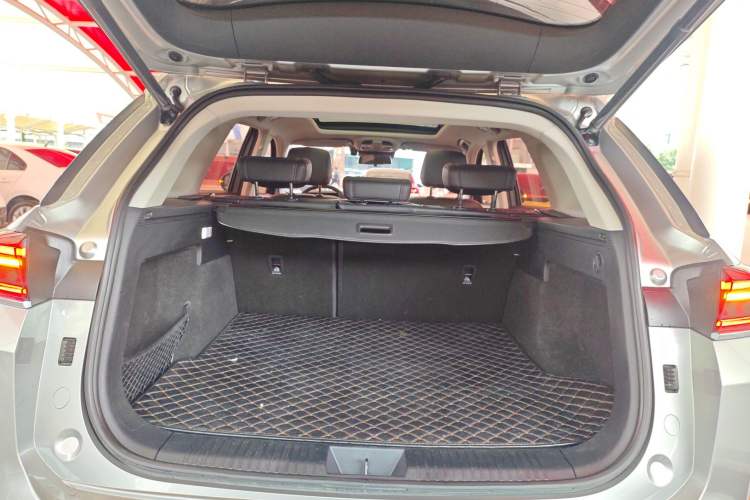 Used Bestune T99 2020 20TD Automatic Premium Edition Trunk