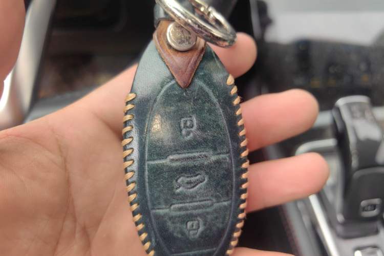 Used Bestune T99 2020 20TD Automatic Premium Edition Vehicle Key
