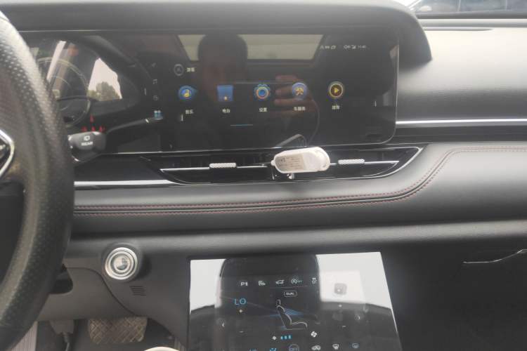 Used Bestune T99 2020 20TD Automatic Sport Premium Edition Audio And AC Panel