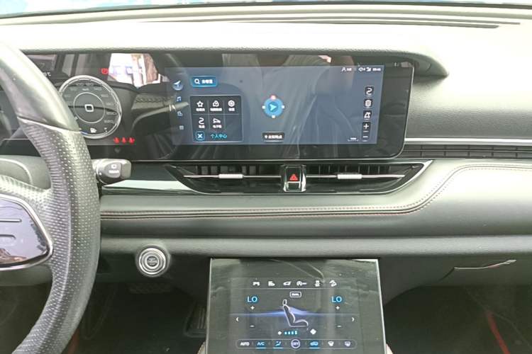 Used Bestune T99 2020 20TD Automatic Premium Edition Audio And AC Panel