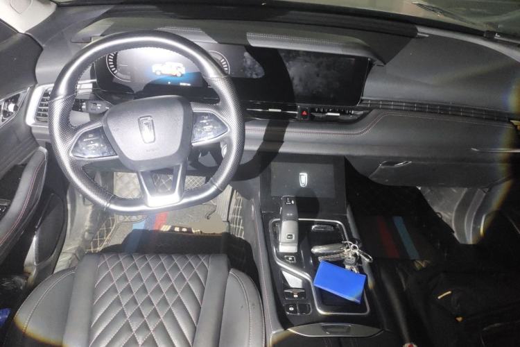 Used Bestune T99 2020 20TD Automatic Luxury Edition Center Console
