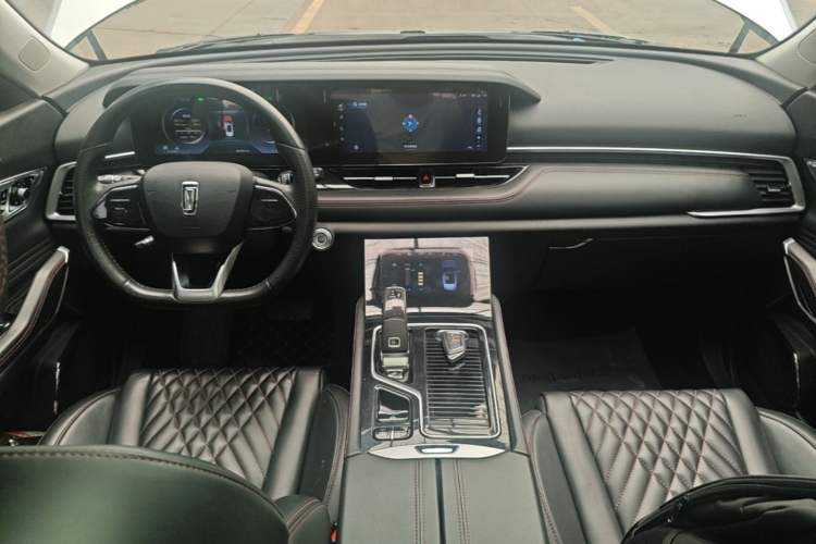Used Bestune T99 2020 20TD Automatic Premium Edition Center Console