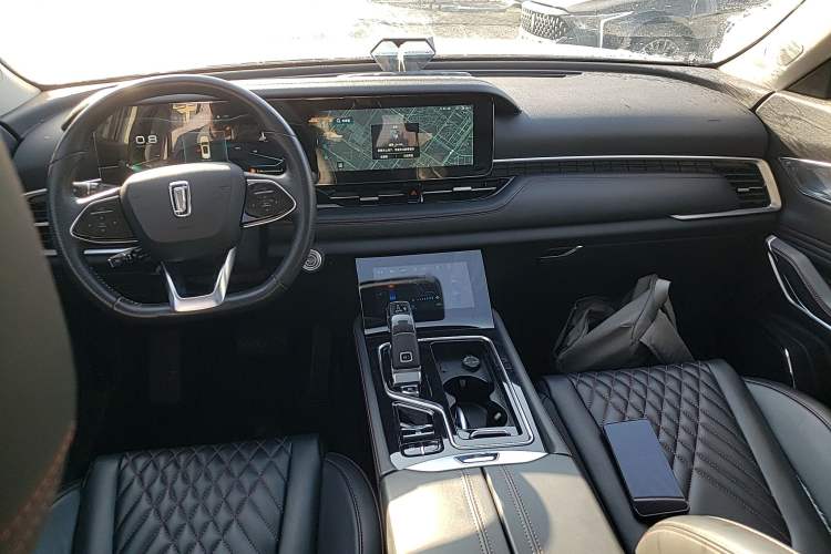 Used Bestune T99 2020 20TD Automatic Prestige Edition Center Console