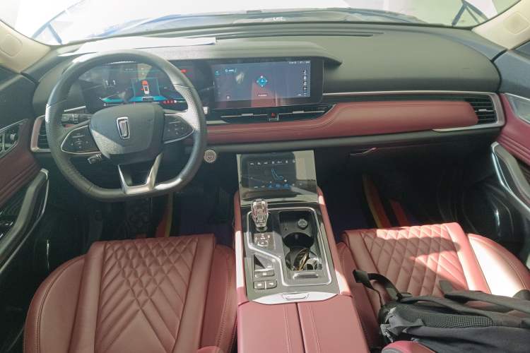 Used Bestune T99 2020 20TD Automatic Prestige Edition Center Console