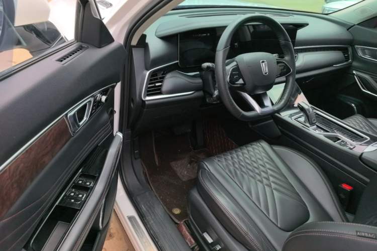Used Bestune T99 2020 20TD Automatic Premium Edition Driver Seat