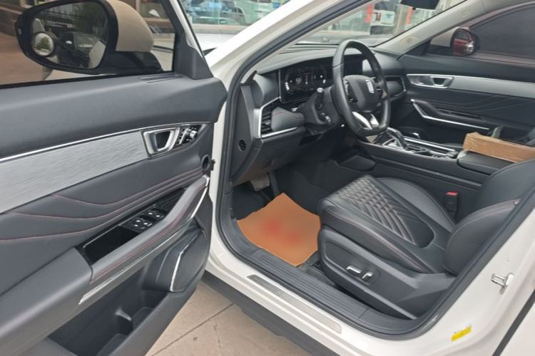 Used Bestune T99 2020 20TD Automatic Luxury Edition Driver Seat
