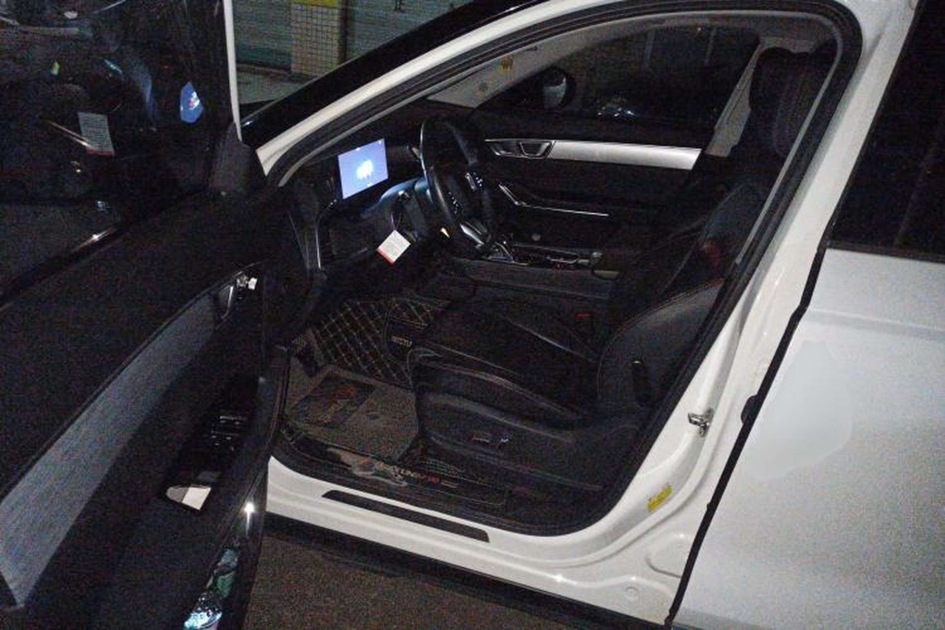 Used Bestune T99 2020 20TD Automatic Sport Premium Edition Driver Seat