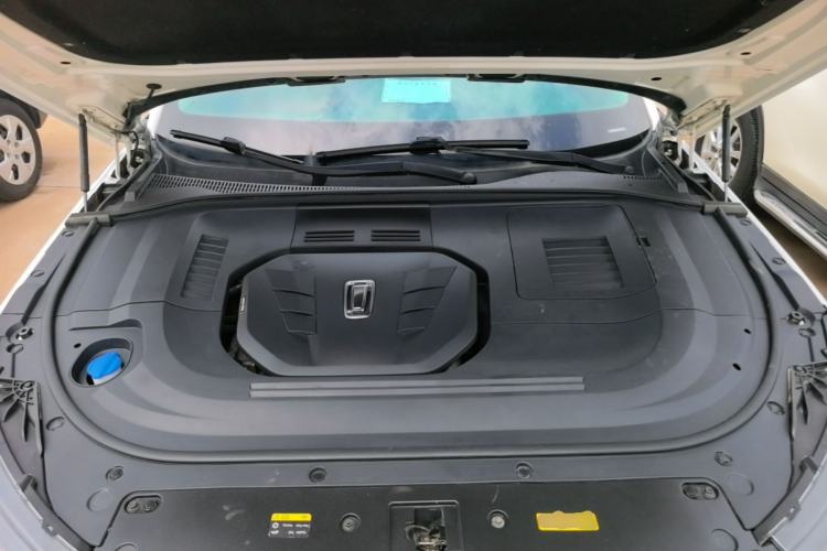 Used Bestune T99 2020 20TD Automatic Premium Edition Engine Bay