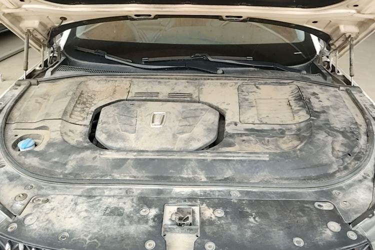 Used Bestune T99 2020 20TD Automatic Premium Edition Engine Bay