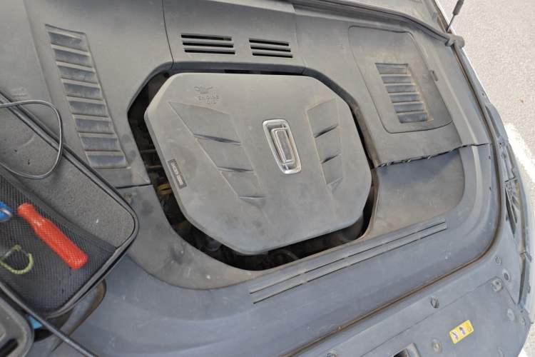 Used Bestune T99 2020 20TD Automatic Prestige Edition Engine Bay