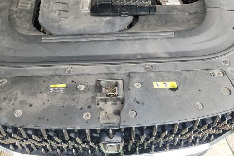 Used Bestune T99 2020 20TD Automatic Premium Edition Engine Bay
