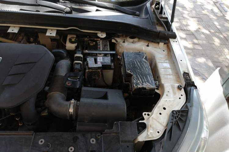 Used Bestune T99 2020 20TD Automatic Prestige Edition Engine Bay Left