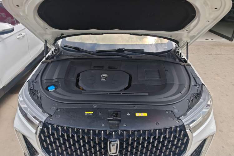 Used Bestune T99 2020 20TD Automatic Prestige Edition Engine Bay