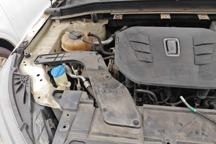 Used Bestune T99 2020 20TD Automatic Sport Premium Edition Engine Bay Right