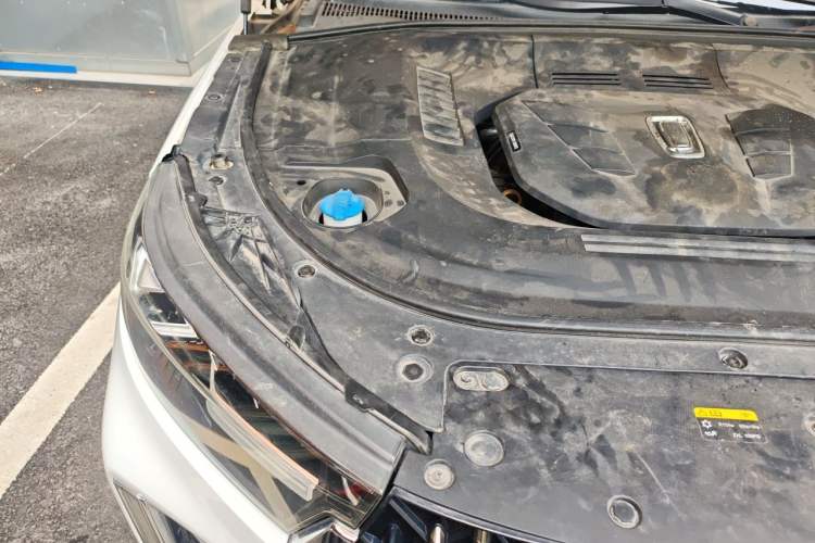 Used Bestune T99 2020 20TD Automatic Luxury Edition Engine Bay Right