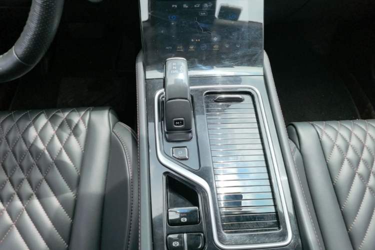 Used Bestune T99 2020 20TD Automatic Premium Edition Gear Lever