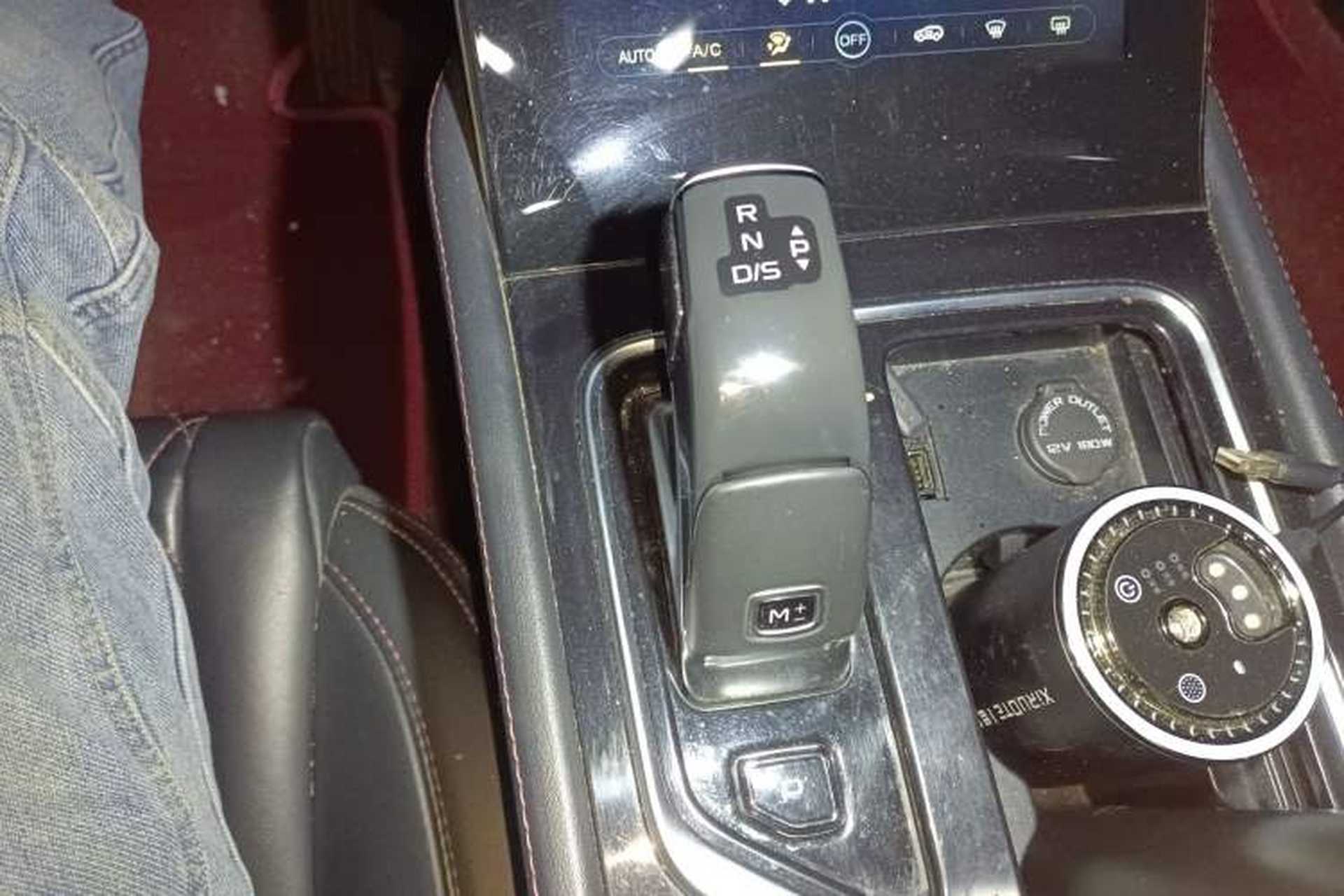 Used Bestune T99 2020 20TD Automatic Prestige Edition Gear Lever