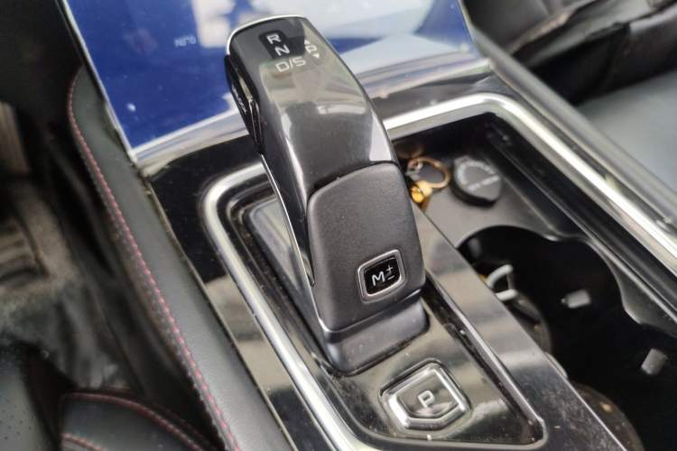 Used Bestune T99 2020 20TD Automatic Sport Premium Edition Gear Lever