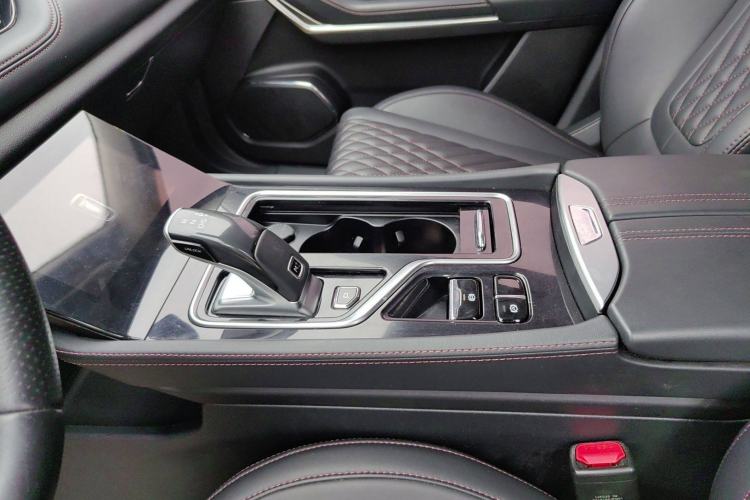 Used Bestune T99 2020 20TD Automatic Premium Edition Gear Lever