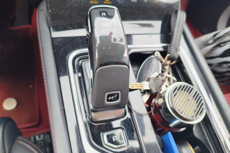 Used Bestune T99 2020 20TD Automatic Premium Edition Gear Lever