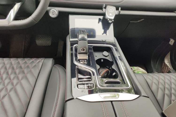 Used Bestune T99 2020 20TD Automatic Premium Edition Gear Lever