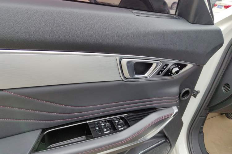 Used Bestune T99 2020 20TD Automatic Premium Edition Interior 1