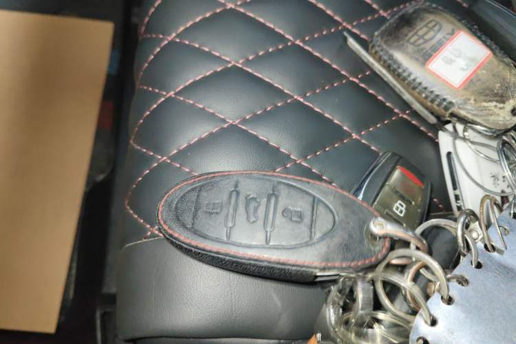 Used Bestune T99 2020 20TD Automatic Prestige Edition Interior 1