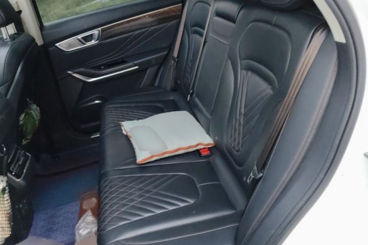 Used Bestune T99 2020 20TD Automatic Premium Edition Interior 4