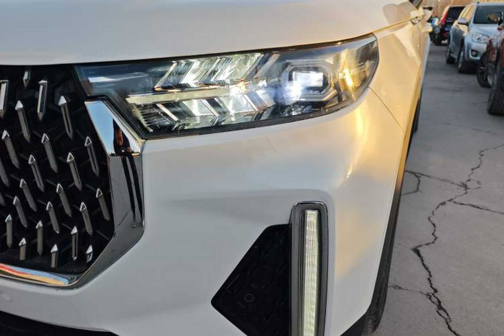 Used Bestune T99 2020 20TD Automatic Premium Edition Left Front Headlight