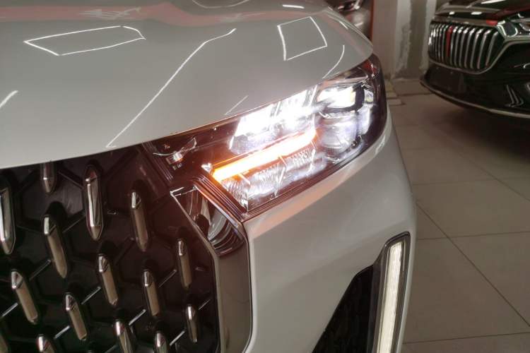 Used Bestune T99 2020 20TD Automatic Premium Edition Left Front Headlight